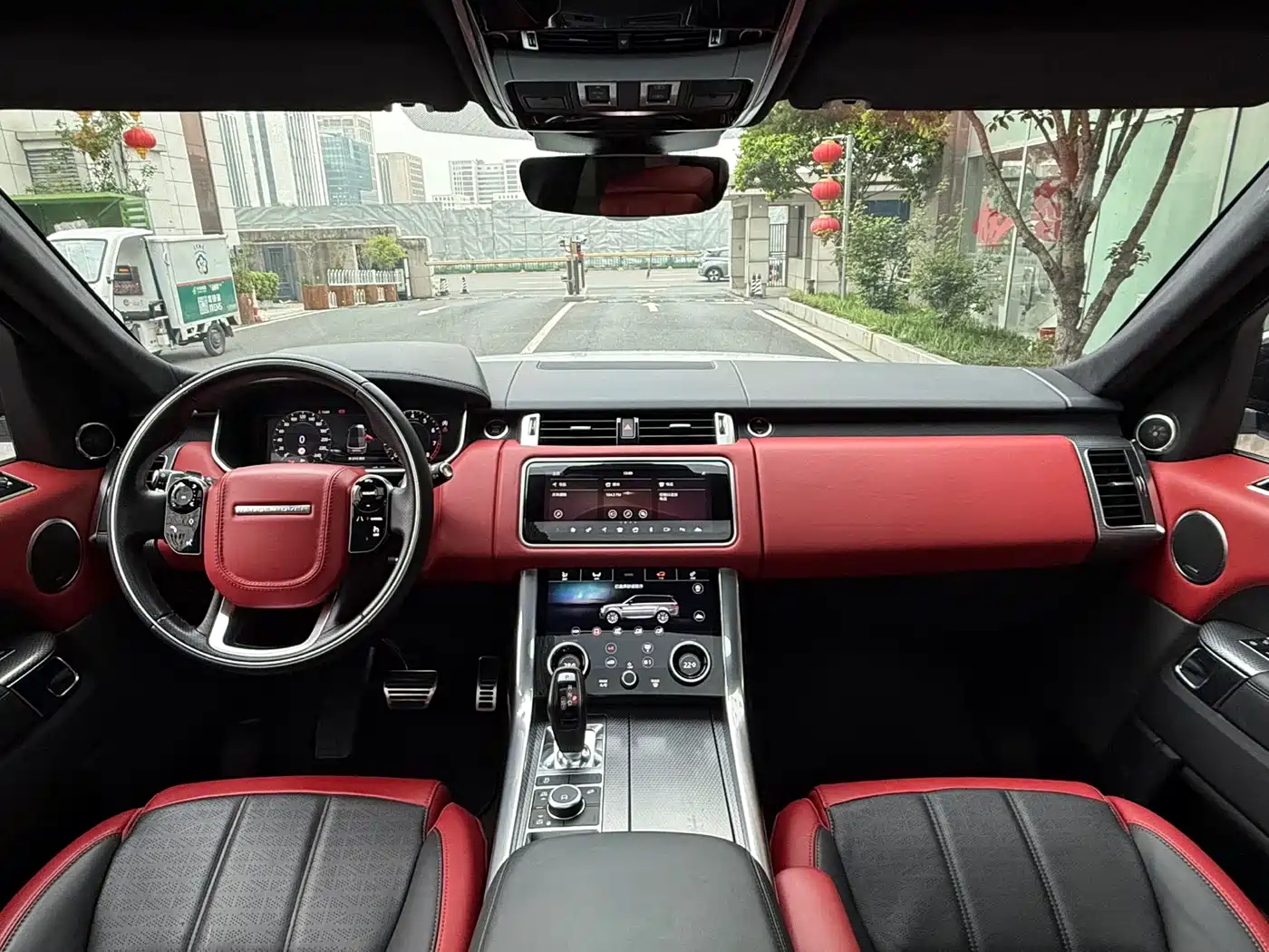 Land Rover Range Rover Sport 2020 3.0 L6 SE фото 8
