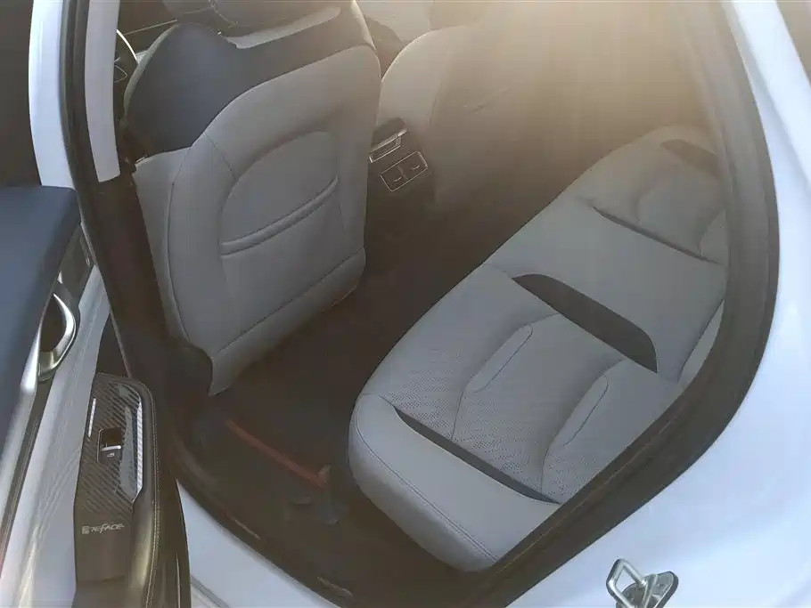 GEELY AUTOMOBILE XINGRUI