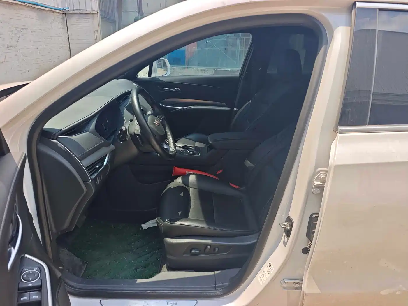 Cadillac XT4 2020 Facelift 28T 2WD Leading фото 5