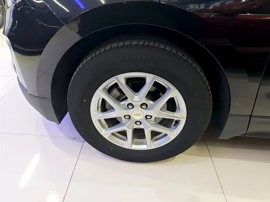Chevrolet Equinox 2022 535T Galloping Edition фото 23