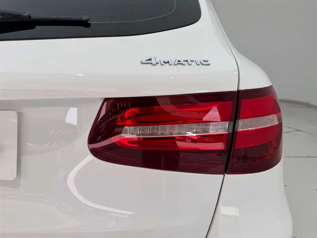 Mercedes-Benz GLC 2019 GLC 260 L 4MATIC Dynamic фото 10