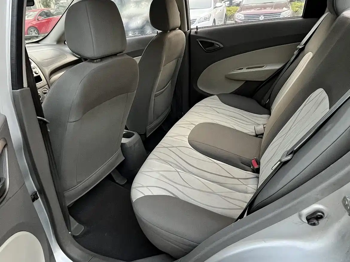 Chevrolet Sail 2013 Sedan 1.4L Manual Ideal Edition фото 6