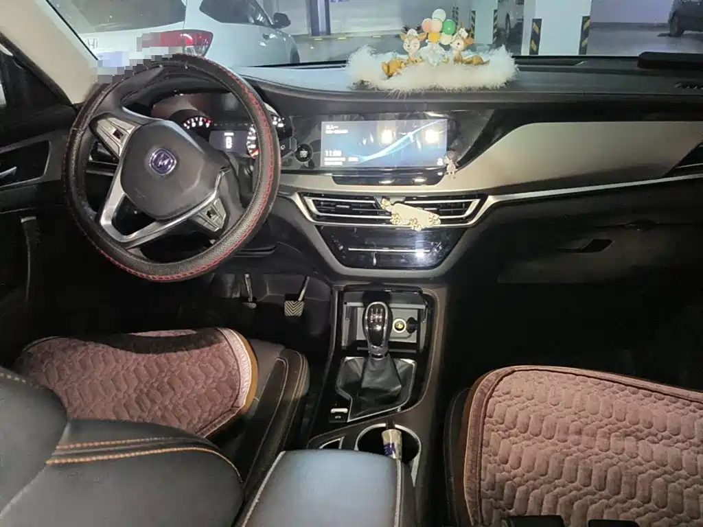 Фото 12 - Changan CS35 PLUS