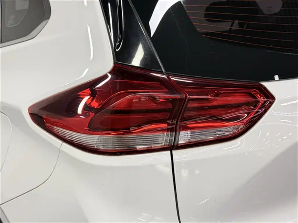 Chevrolet Trax 2021 325T Auto Fun Edition China VI фото 10