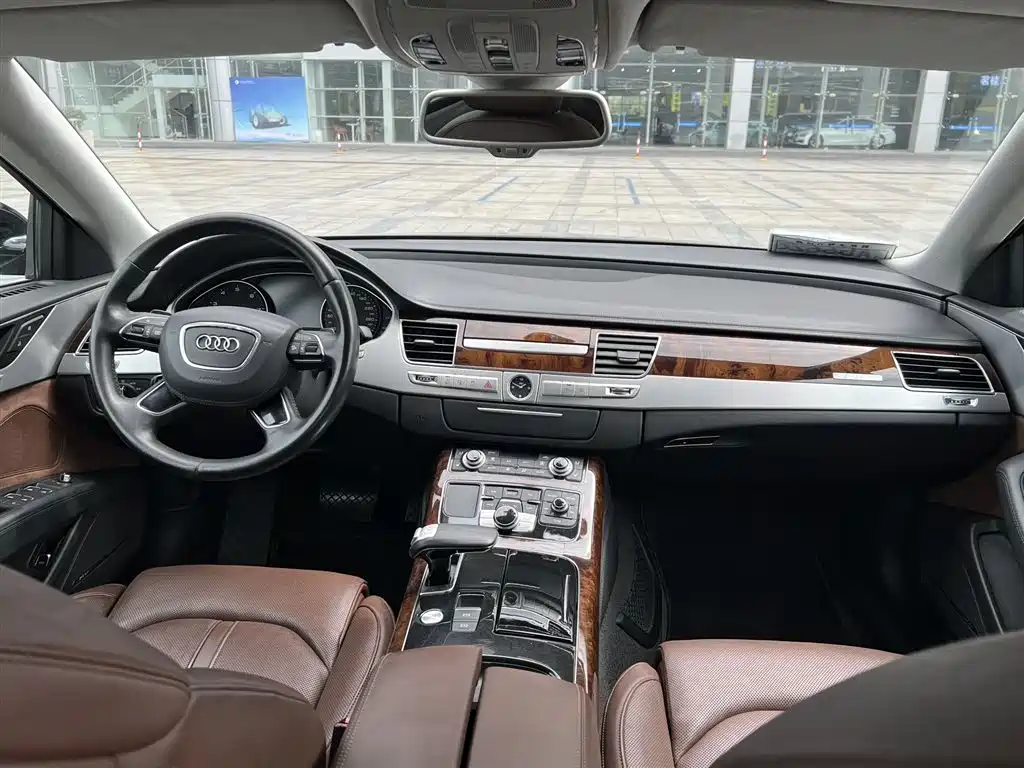 Audi A8 2013 A8L 45 TFSI quattro Luxury фото 16