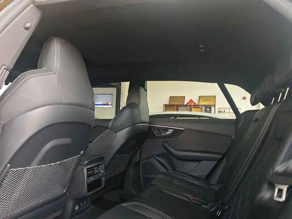 Audi Q8 2023 2023 55 TFSI Exclusive Sport