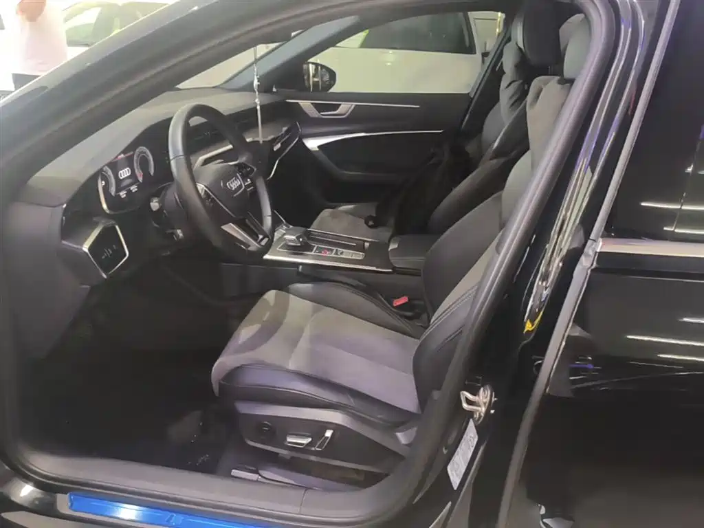 Audi A6L 2023 Facelift 45 TFSI quattro Premium Dynamic фото 15
