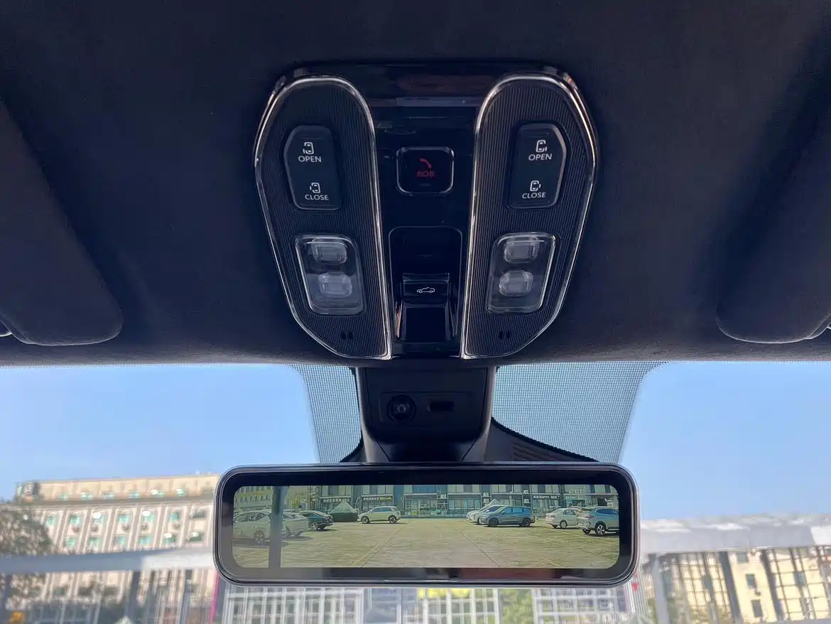 GAC Trumpchi Trumpchi M8 2023 Model Master Series Hybrid Royal Edition фото 22
