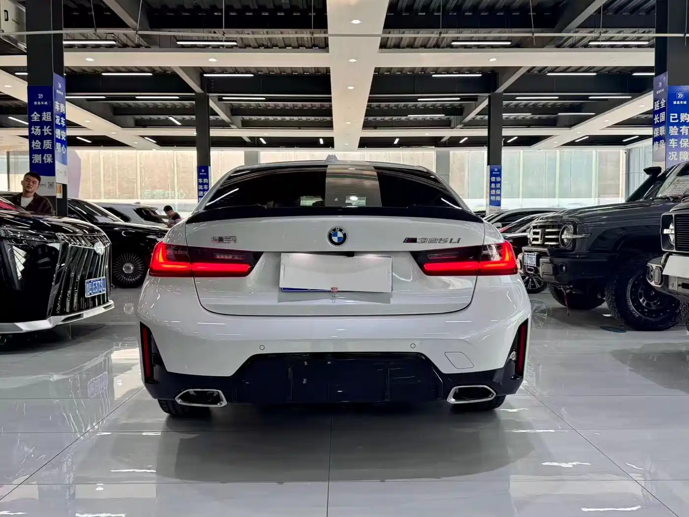 BMW 3-SERIES