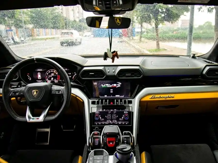 Lamborghini Urus 2024 2023 4.0T V8 S