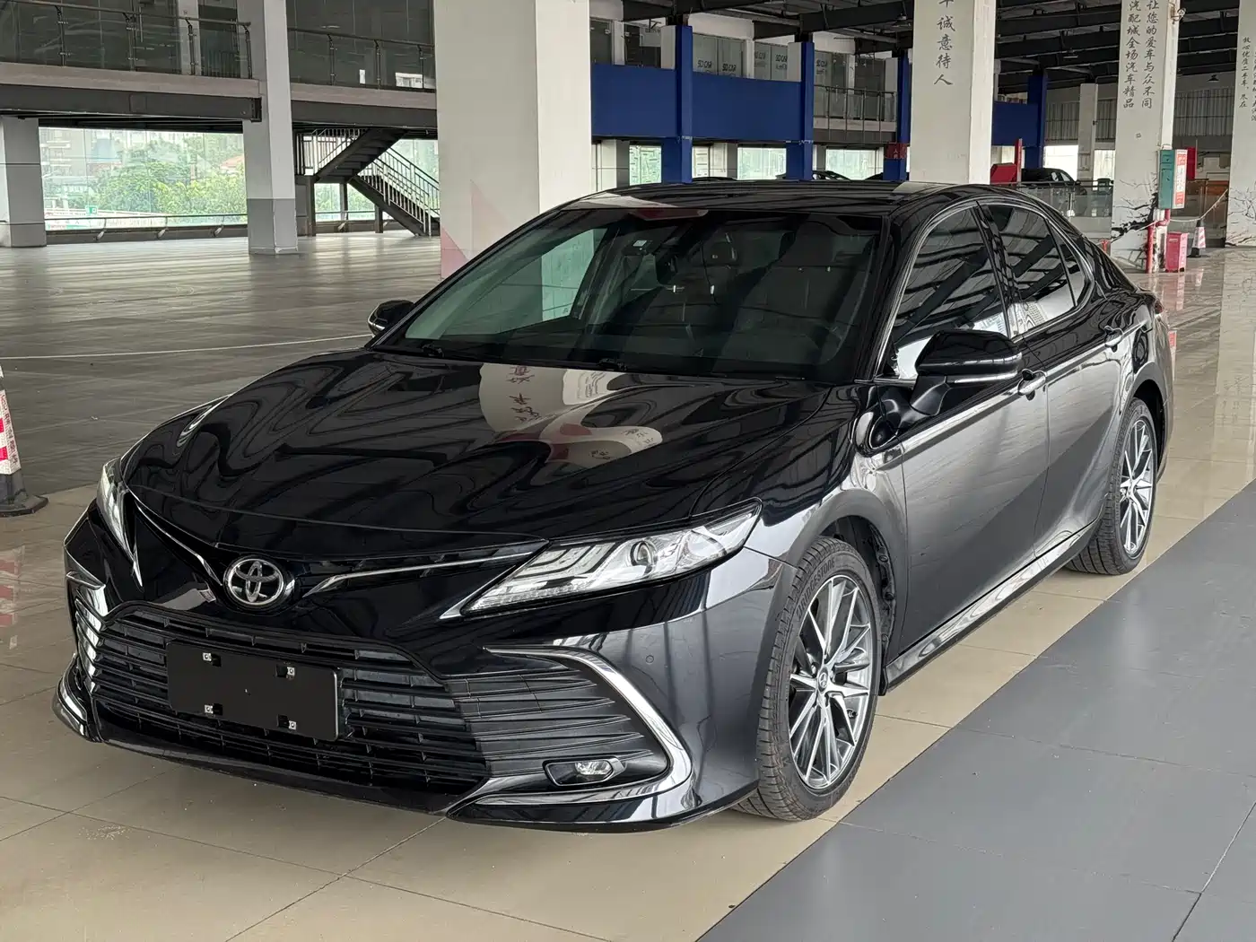 Toyota Camry 2021 2.5G Luxury Edition