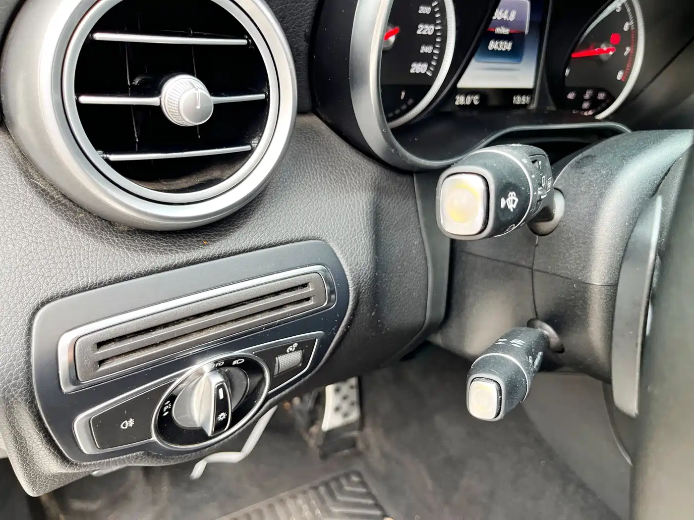 Mercedes-Benz GLC 2018 Facelift GLC 200 4MATIC фото 11