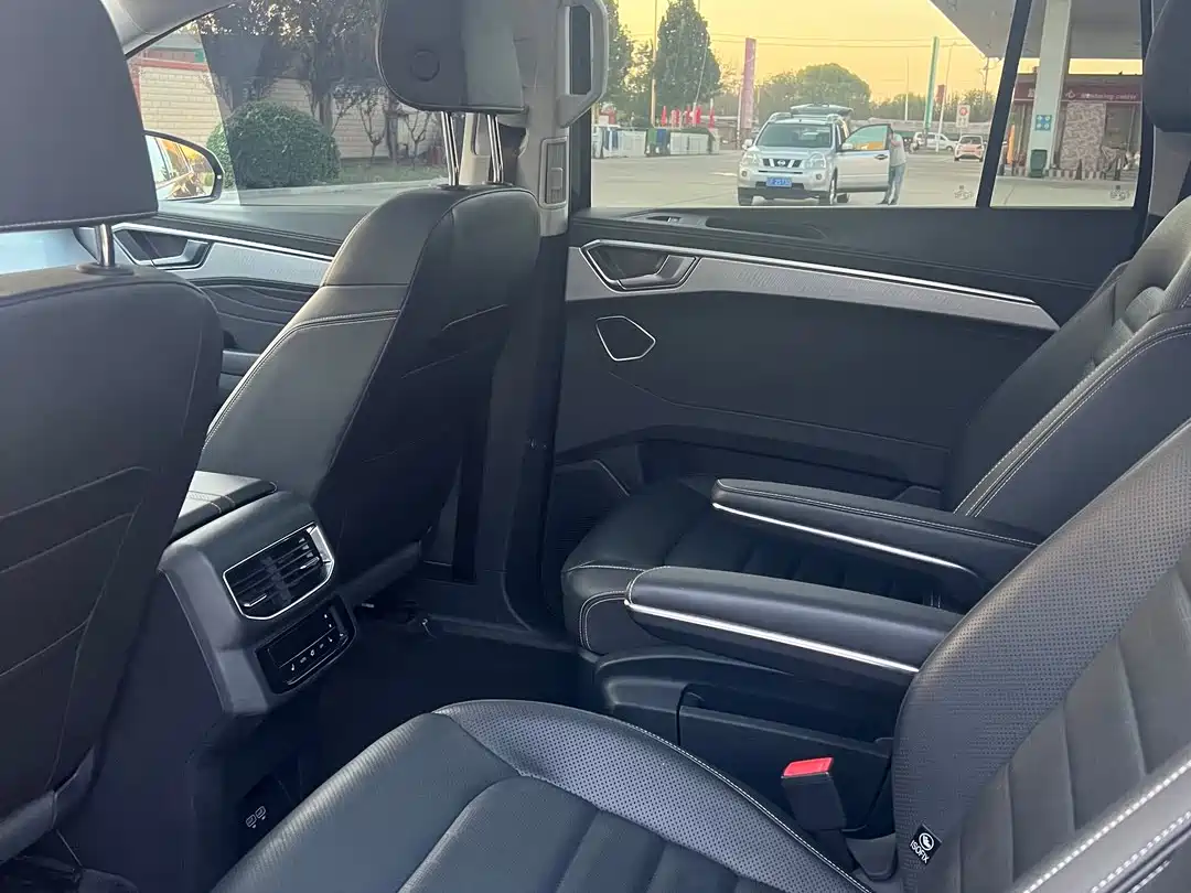 Volkswagen Talagon 2022 380TSI 4WD Luxury Premium Pro Edition 6-seater фото 9