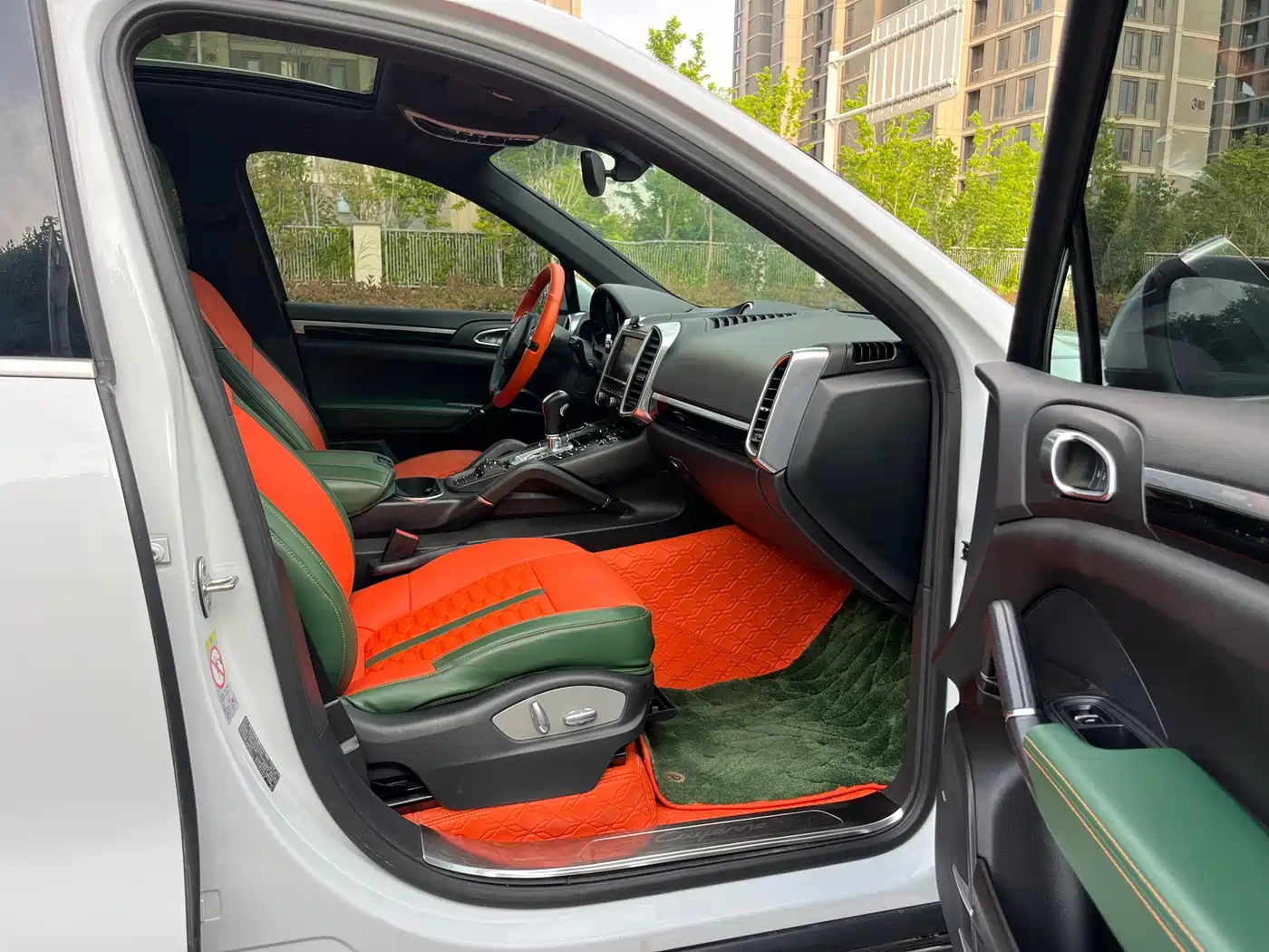 Porsche Cayenne 2014 Cayenne Platinum Edition 3.0T фото 15