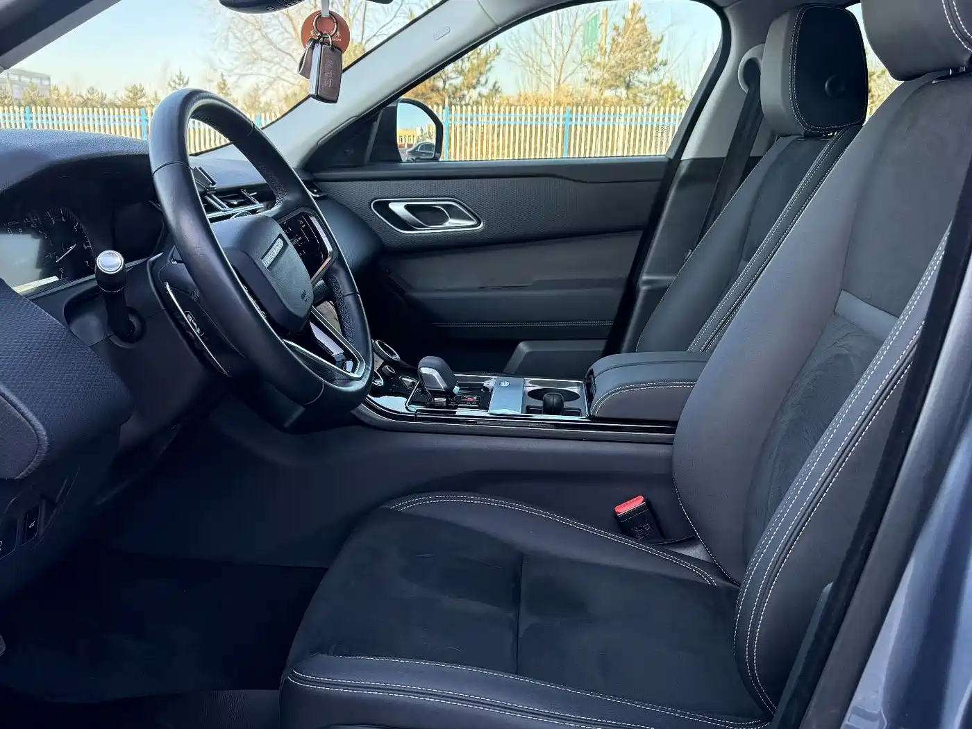 Land Rover Range Rover Velar 2022 250PS фото 11