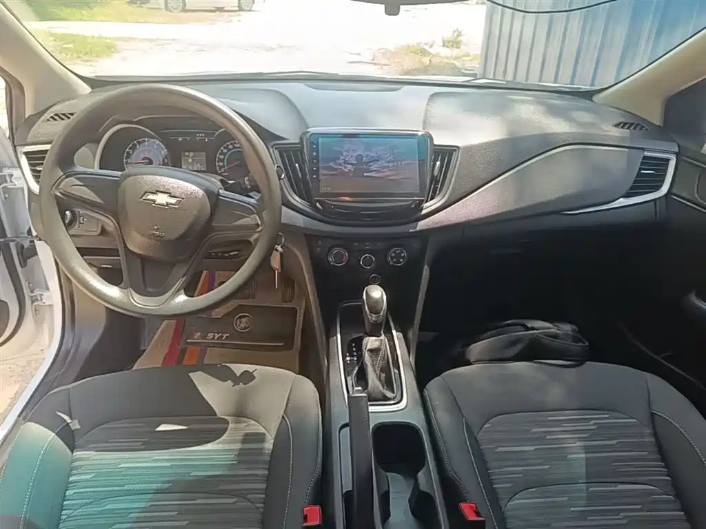Chevrolet Cavalier 2018 320 Auto Enjoy Sunroof Edition фото 10