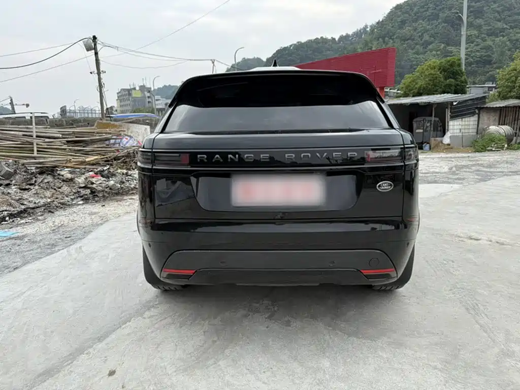 Photo 7 - Land Rover Range Rover Velar