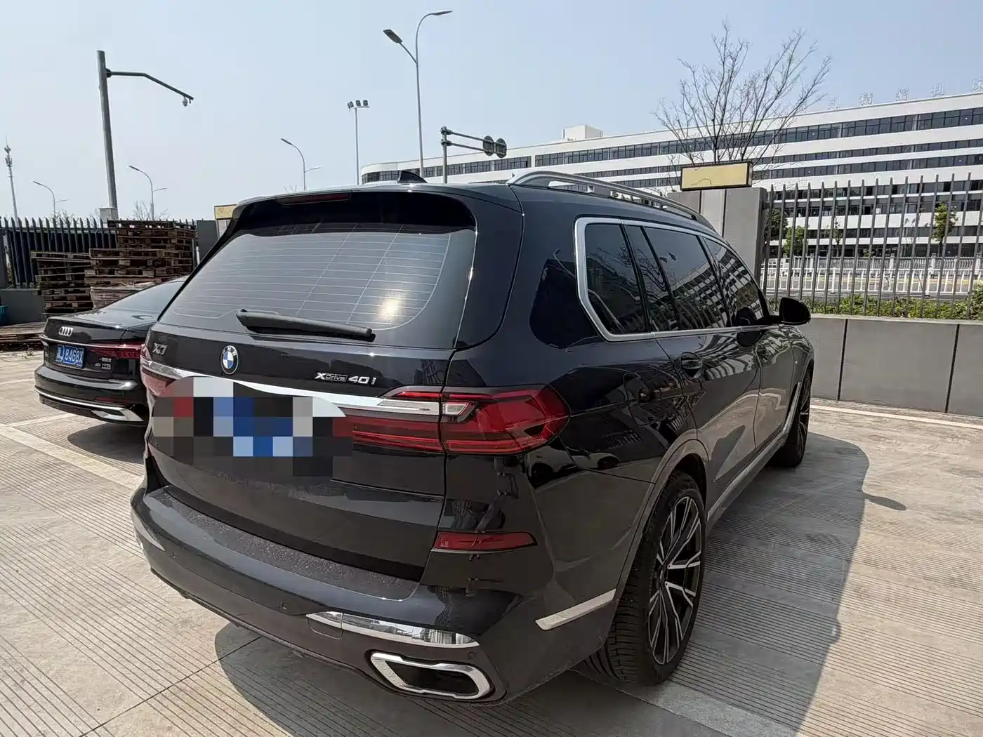 BMW X7 2021 xDrive40i Premium M Sport Package фото 2