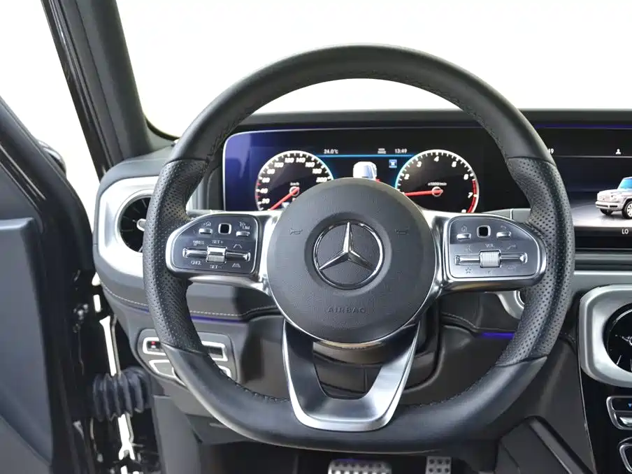 Mercedes-Benz G-Class 2024 G 350 фото 9