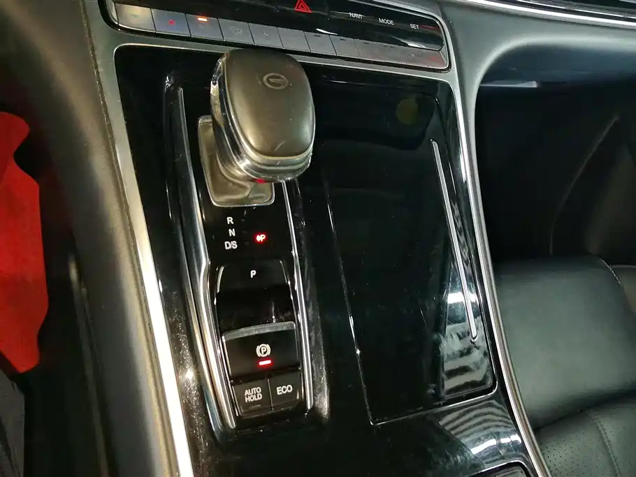 GAC Trumpchi Trumpchi M8 2021 Leading Show Series 390T Prestige Edition фото 16