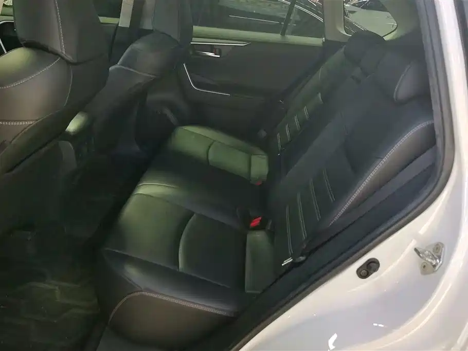 Toyota RAV4 Rongfang 2022 2.0L CVT 2WD Trend Plus Edition фото 11