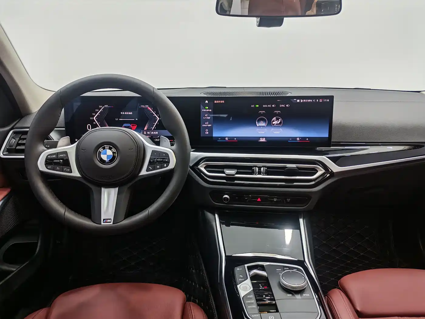BMW 3 Series 2023 320Li M Sport Package фото 11