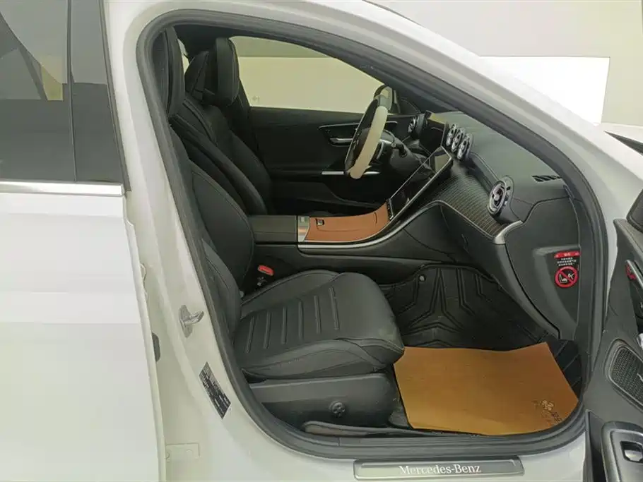 Mercedes-Benz C-Class 2024 Facelift III C 260 L Sport фото 8