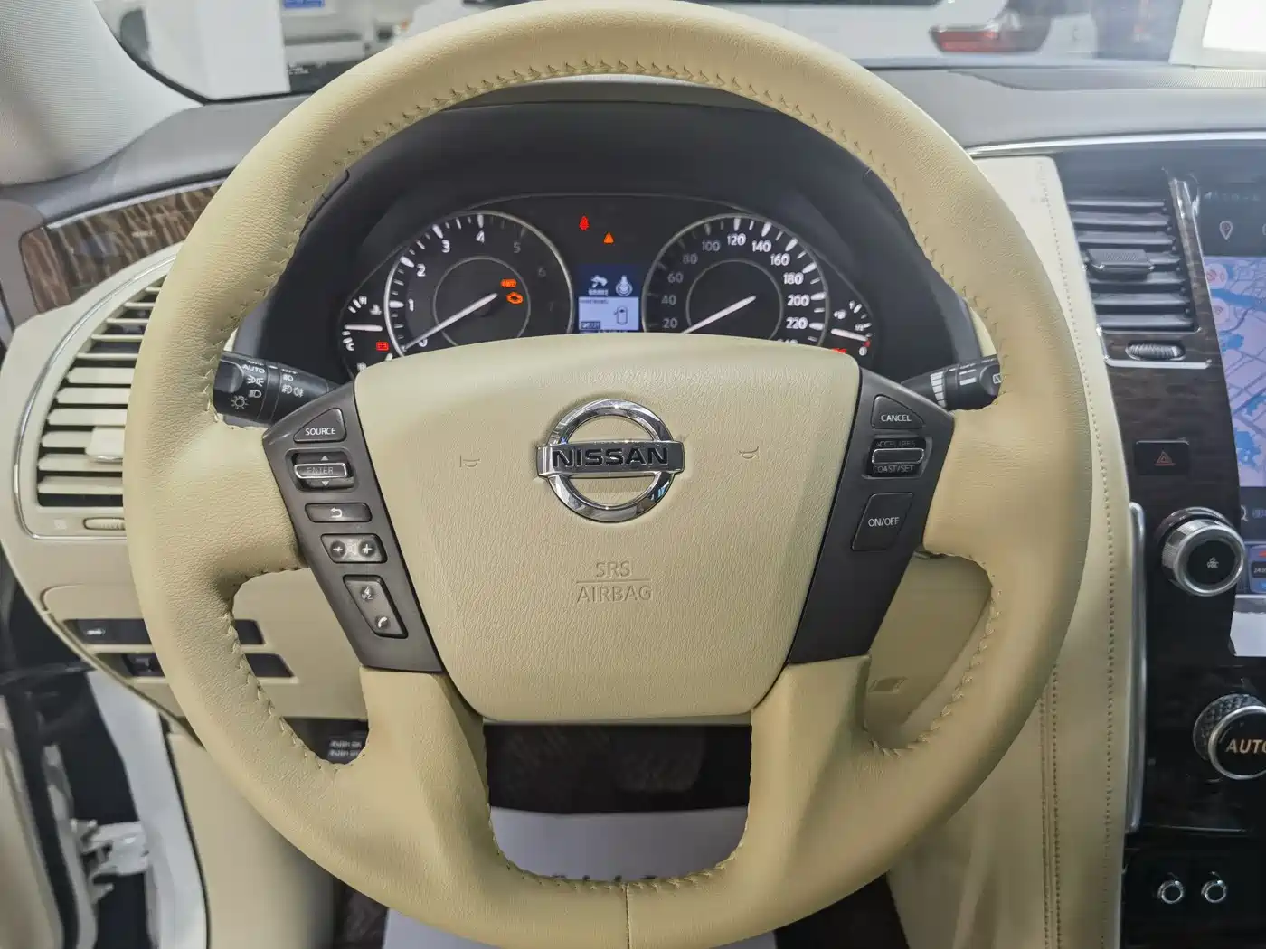 Nissan Patrol 2018 4.0L Flagship фото 9