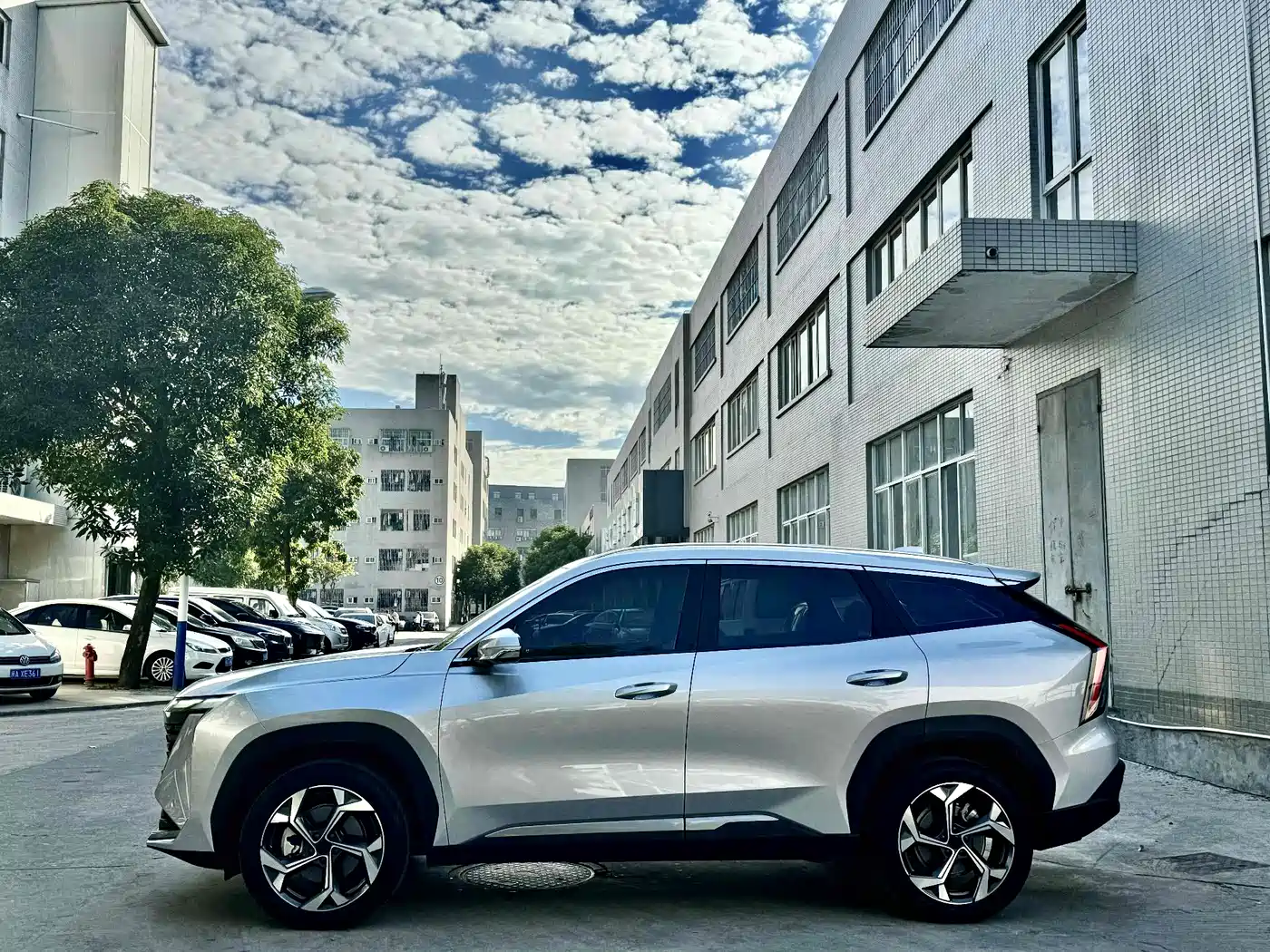 GEELY AUTOMOBILE BOYUE L