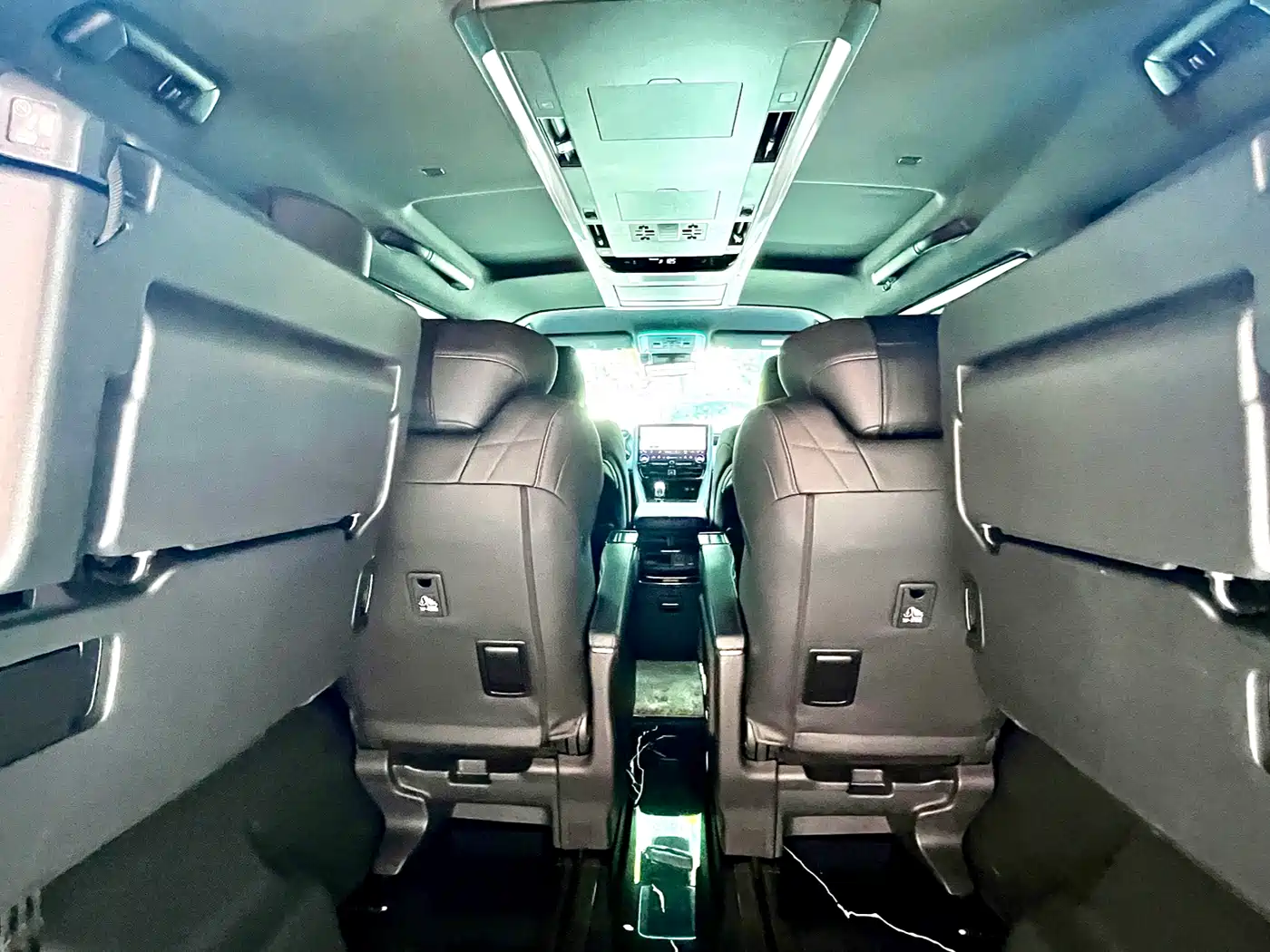 Toyota Vellfire 2024 Crown Hybrid 2.5L Premium Edition фото 10