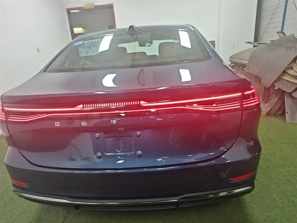 Geely Galaxy Galaxy A7 2025 EM-i фото 6