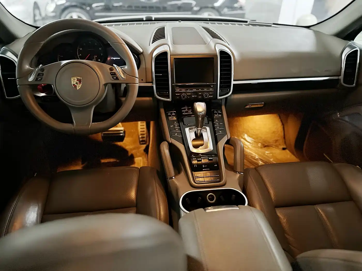 Porsche Cayenne фото 12