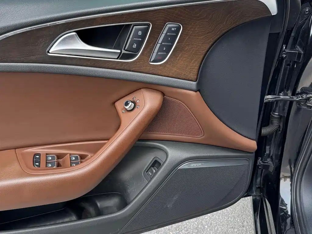 Audi A6L 2015 35 FSI quattro Comfort фото 10