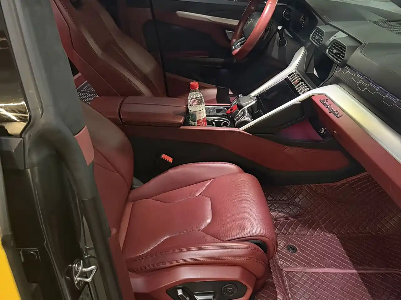 Lamborghini Urus 2018 4.0T V8 фото 5