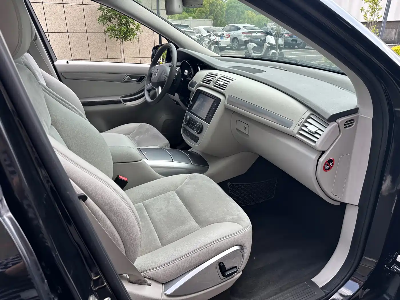 Mercedes-Benz R-Class 2015 R 320 4MATIC Luxury фото 19