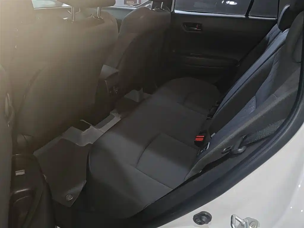Toyota Corolla Cross 2023 2.0L Elite Edition фото 13