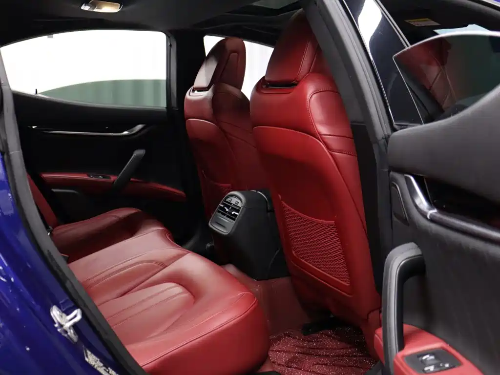 Maserati Ghibli 2024 2023 3.0T Modena