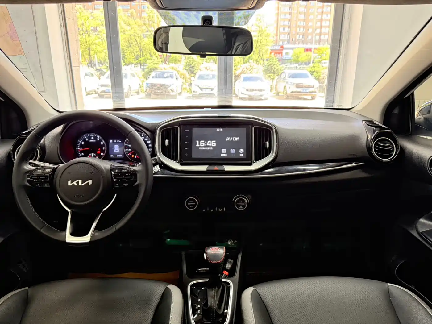 Kia KX1 2021 1.4L CVT Fun Sunroof Version фото 12