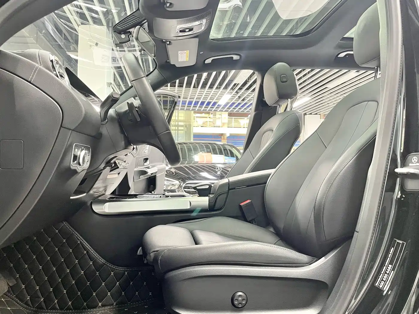 Mercedes-Benz GLB 2023 GLB 220 Style фото 4