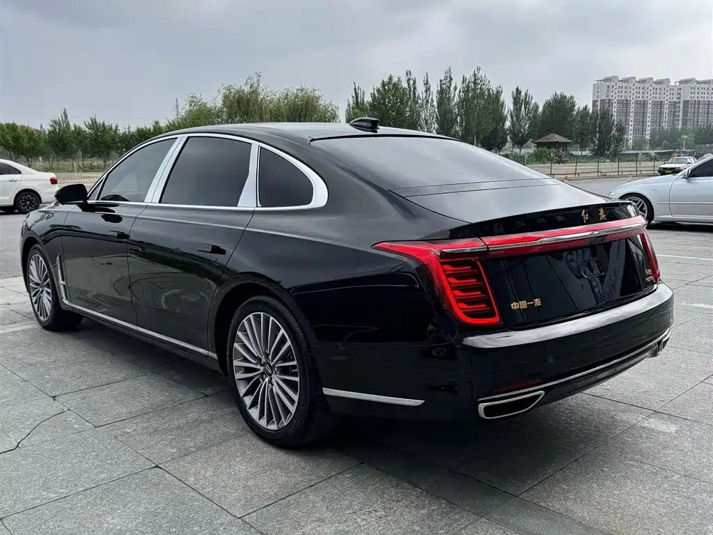 Hongqi H9 2023 Model 2.0T Smart Connect Flagship Edition фото 6