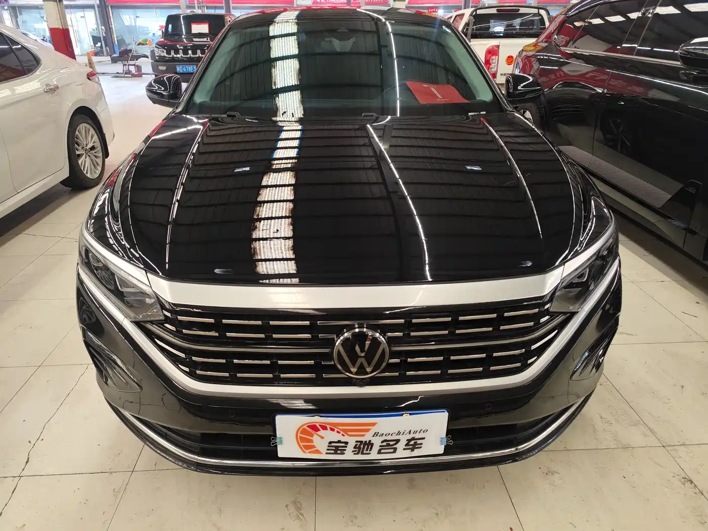 Volkswagen Passat 2023 Facelift 330TSI Luxury Edition фото 2