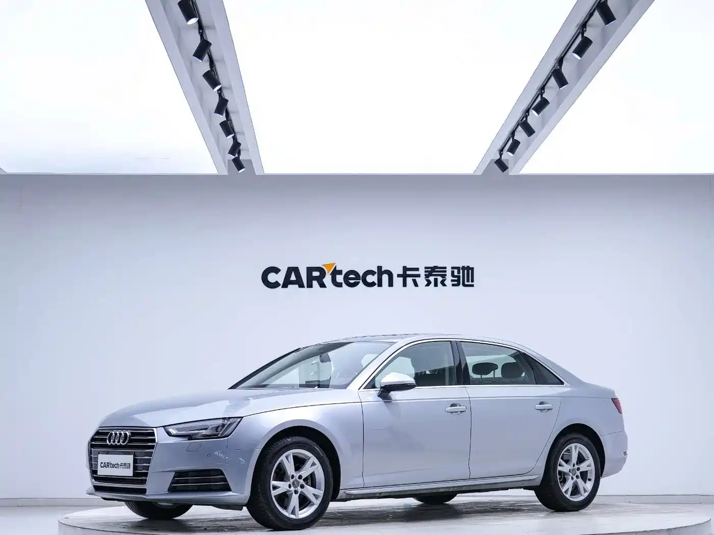 Audi A4L 2018 30th Anniversary 40 TFSI Progressive