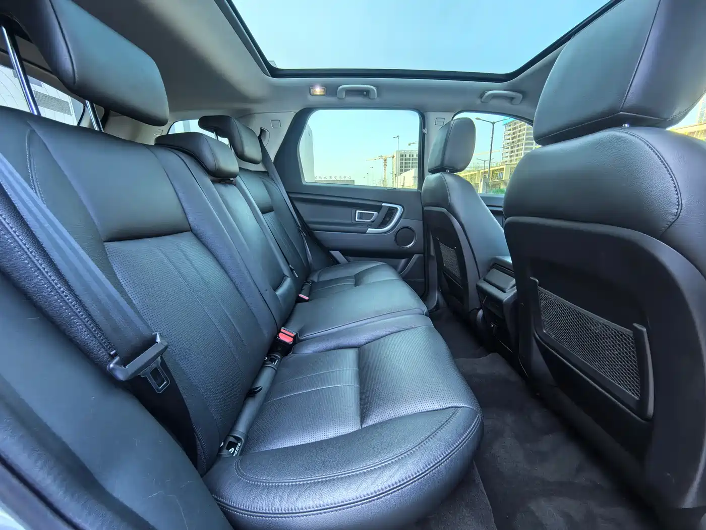 Land Rover Discovery Sport 2019 240PS SE Edition China VI фото 11