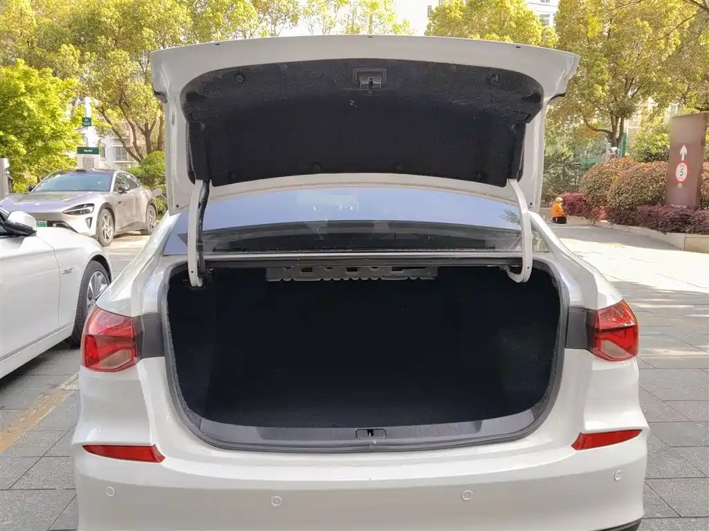 Chevrolet Monza 2022 320 Automatic Enjoyment Edition фото 15