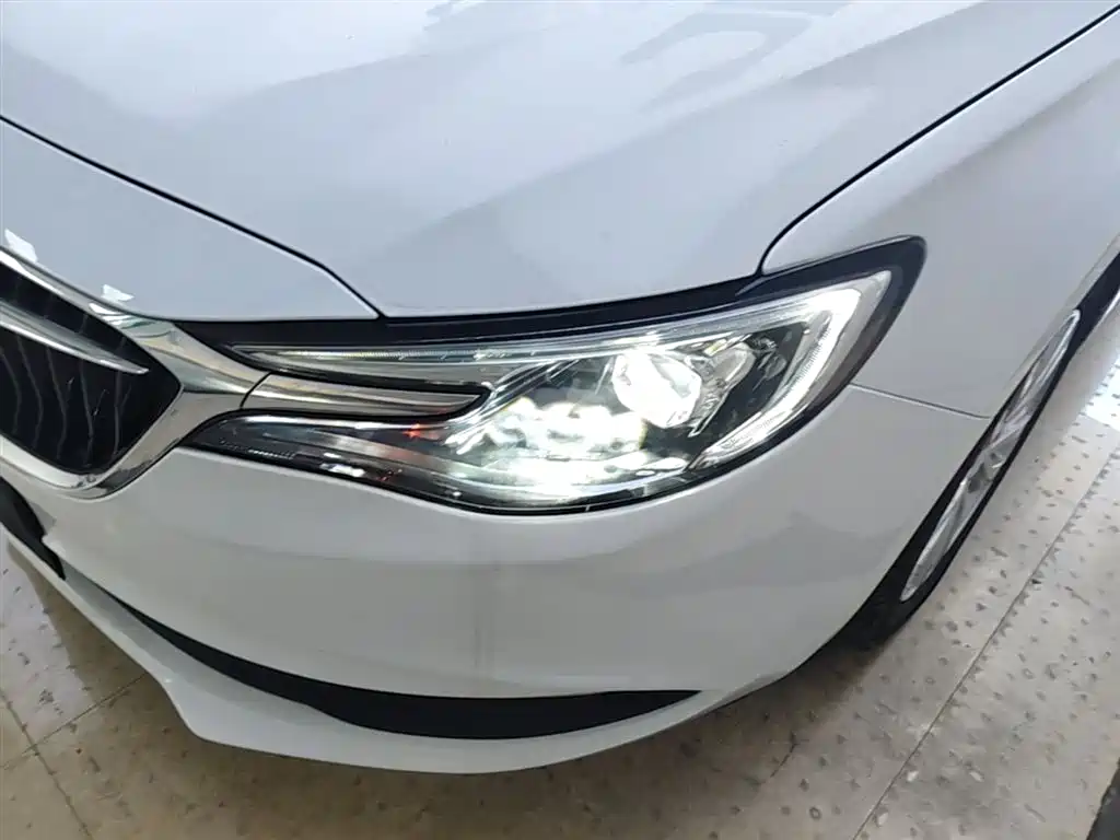Фото 24 - Buick Excelle