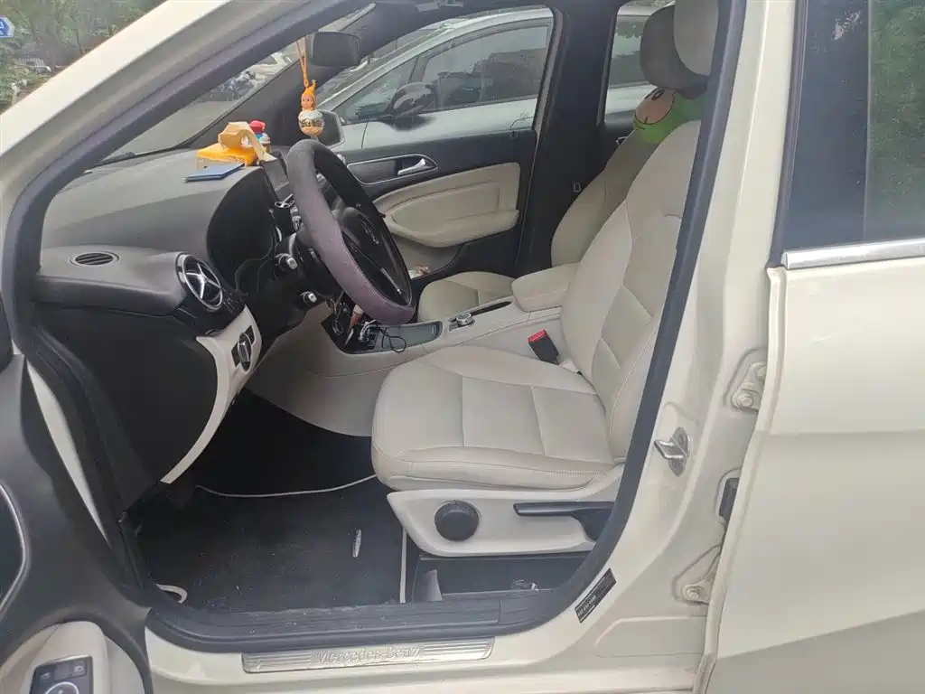 Mercedes-Benz B-Class 2012 B 180 фото 11
