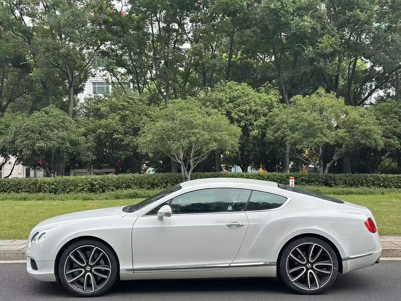 Bentley Continental 2014 2012 4.0T GT V8