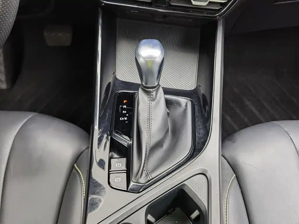 Photo 13 - Roewe i5