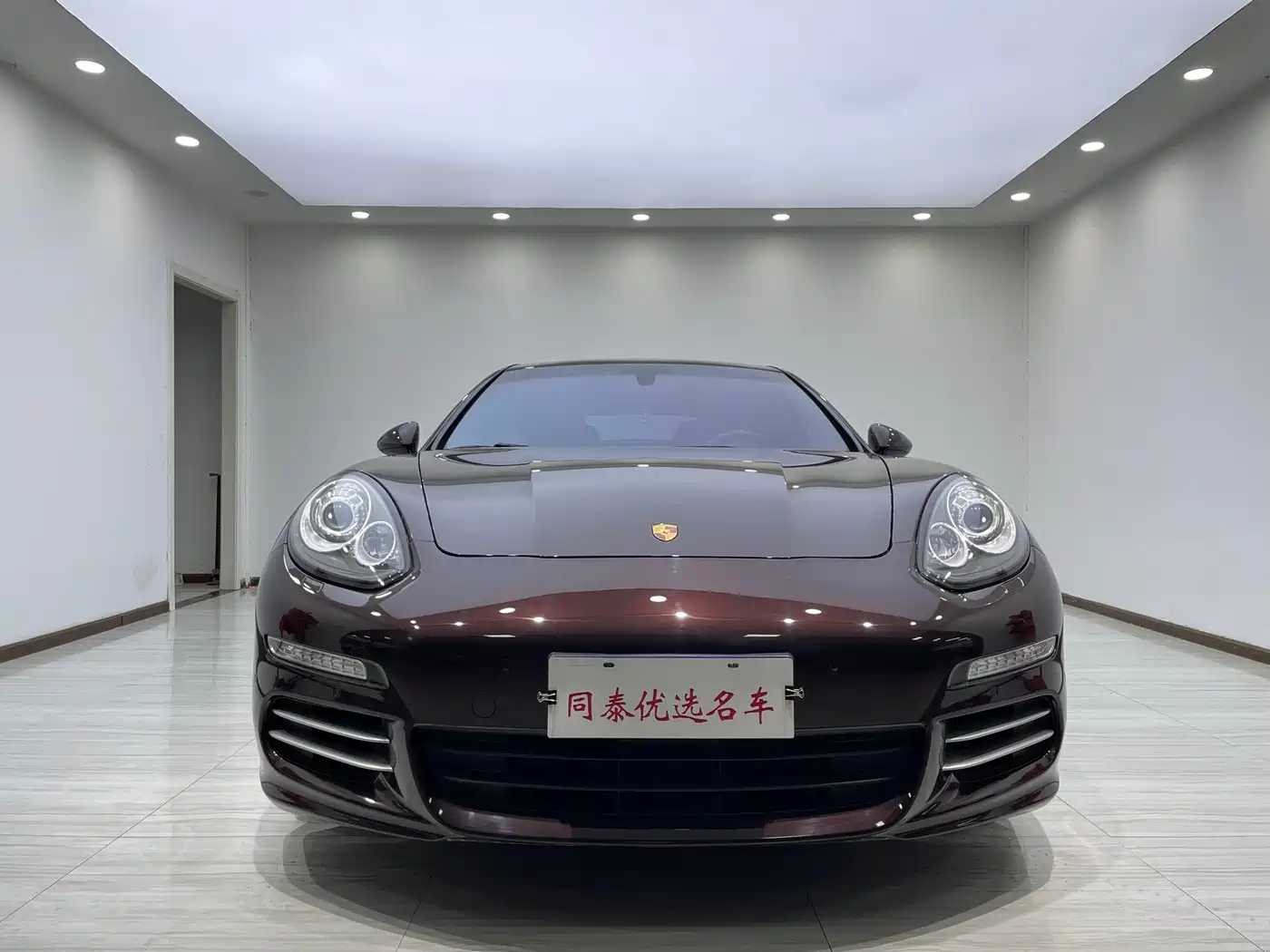 Porsche Panamera 2016 Panamera Executive Edition 3.0T фото 2