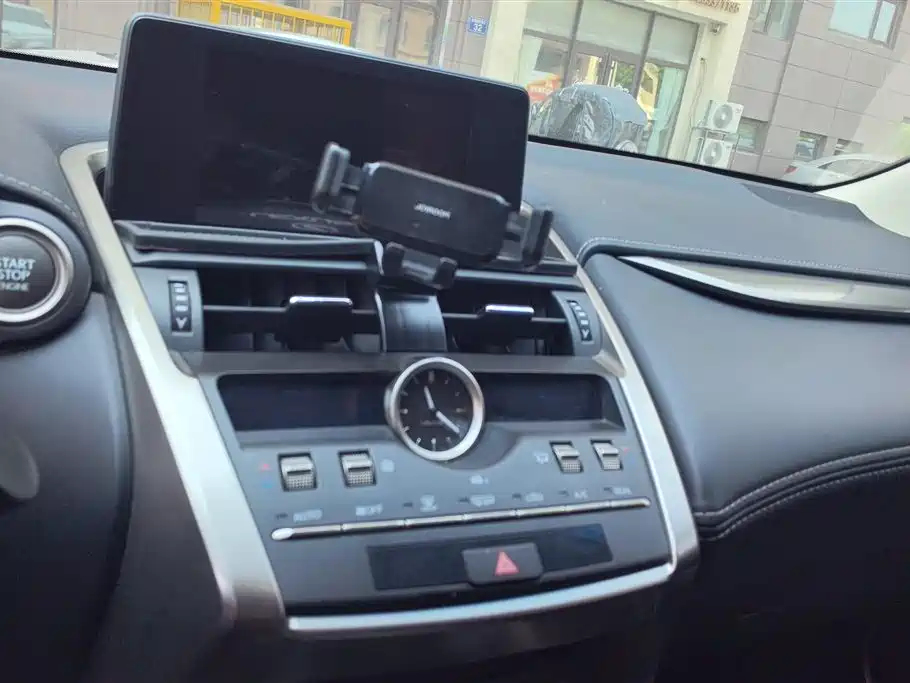 Lexus NX 2018 200 FWD Sharp Edition China VI фото 13